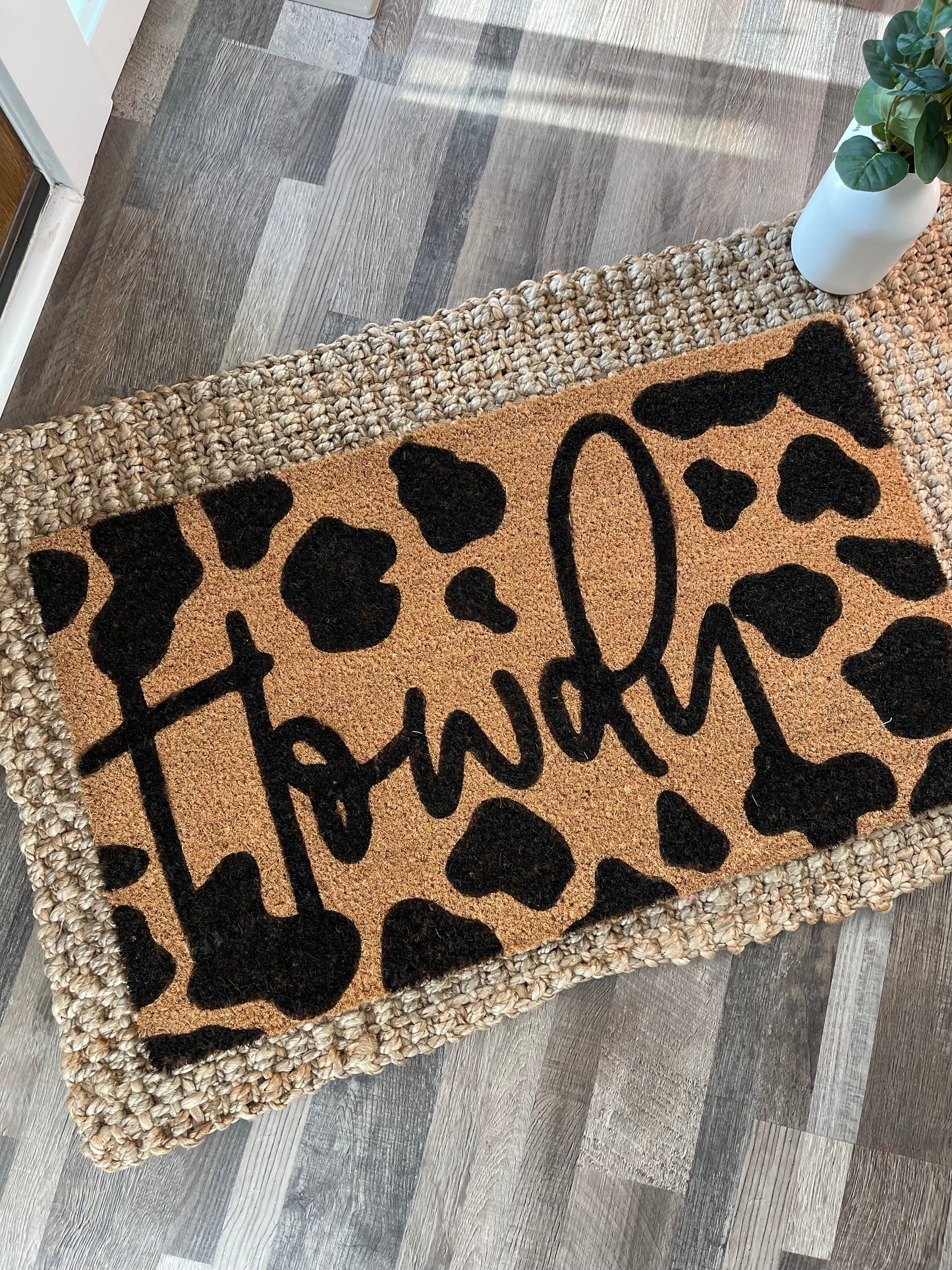 Cowprint Howdy Doormat