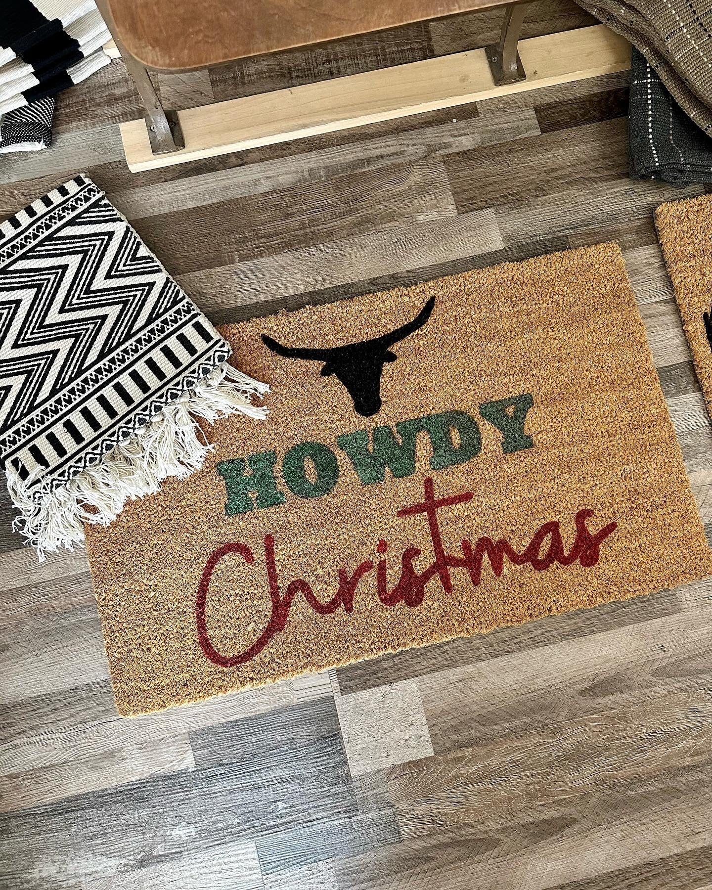 Howdy Christmas Doormat | Country Christmas Decor| Western Christmas | Farmhouse Christmas | Steer head decor | Christmas Gift | Home Gift