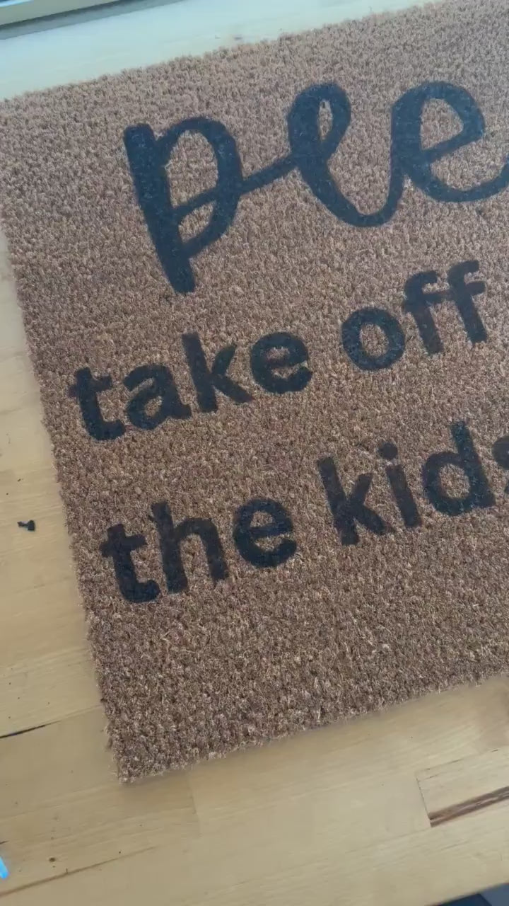 Please Remove Your Shoes The Kids Lick The Floor Doormat | Funny Doormat | Take your shoes off rug | Housewarming Gift | Home Gift